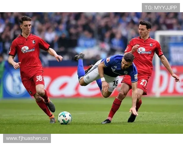 里昂连续三场零封对手，防守表现稳健展现铁壁防线