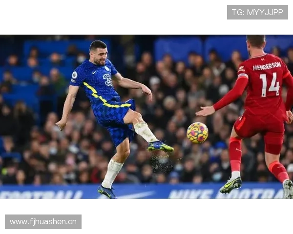 利物浦中场失衡藏不住了：看似运转正常，实则一碰就乱