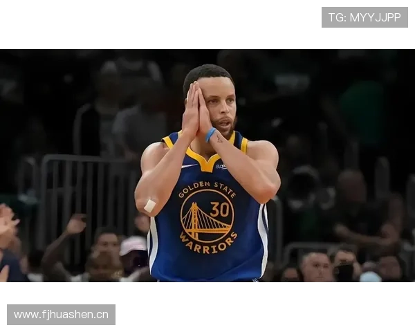 库里拉开挡拆制造空位三分效率胜单打